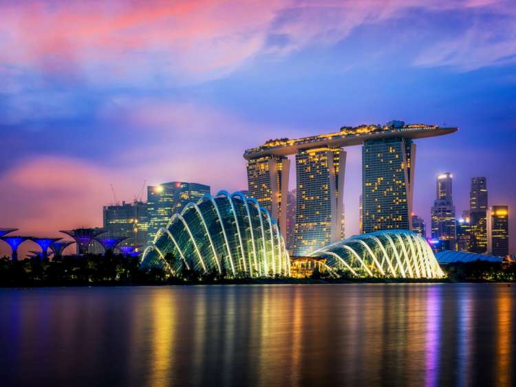 City scape of Singapore city, Singapore; Shutterstock ID 603314645; purchase_order: 20240802; job: ; client: ; other: 