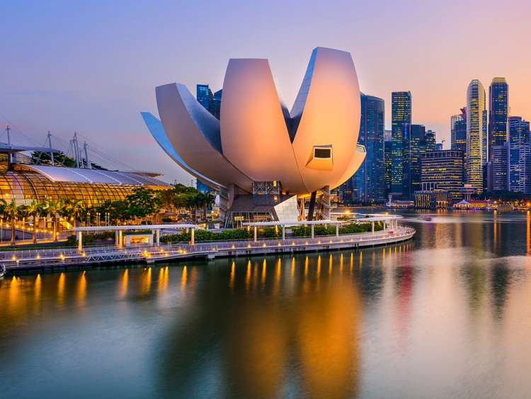 Marina Bay, Singapore, at dusk