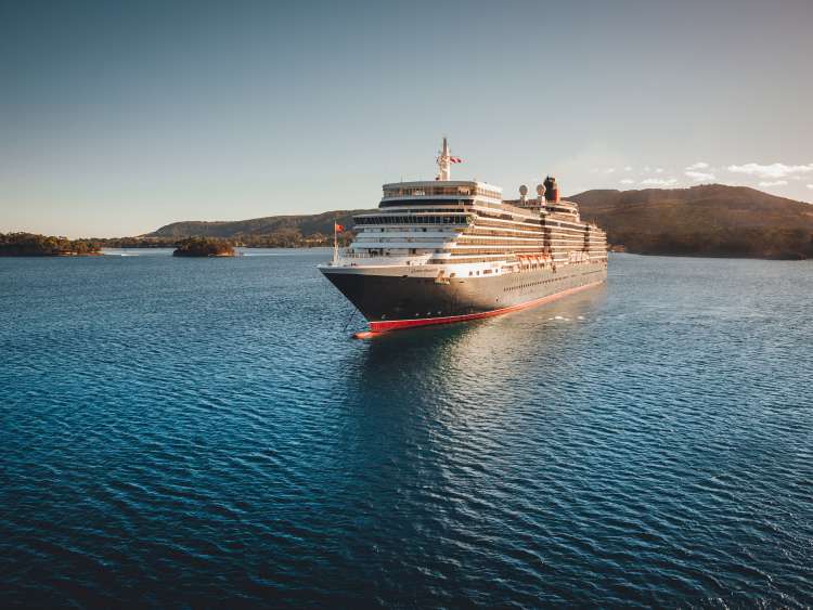 Queen Elizabeth in Tasmania