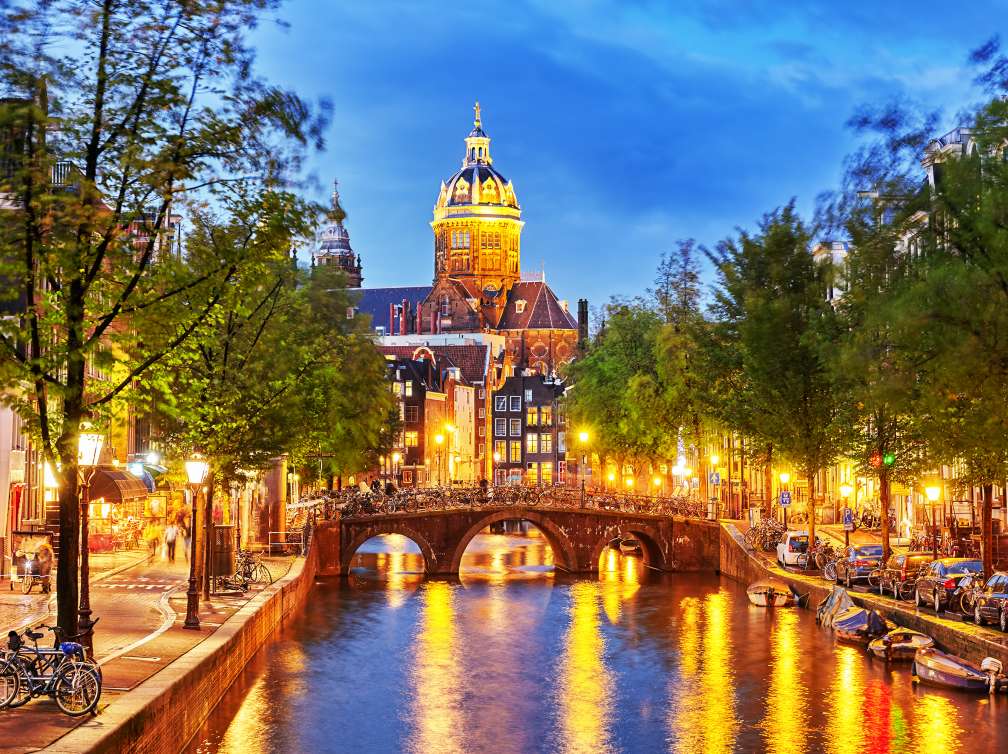 Amsterdam Destination Image Shutterstock 345403775