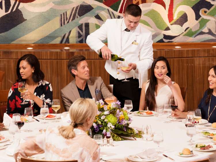 Guests eating in Britannia restaurant on QM2