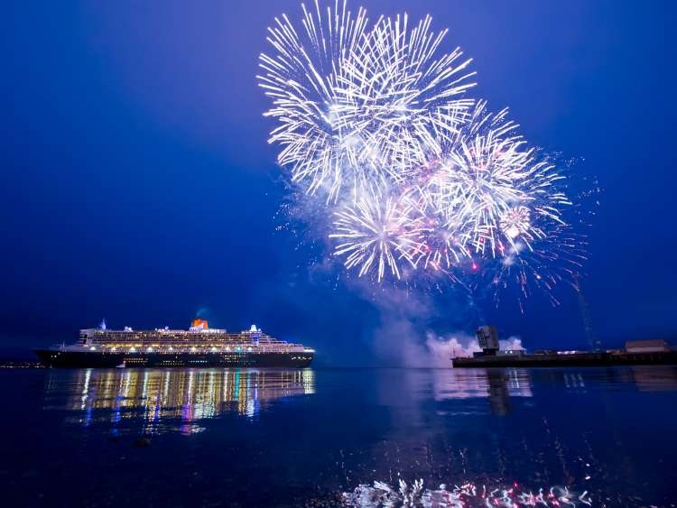 The visit to Greenock by Queen Mary 2, the biggest ocean liner in the world, on Thursday 21 May 2015 to mark the long and historic link between Cunard and the Clyde as part of the company’s 175th anniversary celebrations, culminated in a fusillade of fireworks exploding over the flagship as she sail at 2200hrs this evening. 
Over the company's 175 years, 248 ships have flown the Cunard flag and of those 125 were constructed in Scotland with 120 of those being built on the Clyde.  Indeed, Cunard’s first 75 ships were built in Scotland.  The Clyde has produced some of the most famous ships ever to go to sea, including  Lusitania, Aquitania, Queen Mary, Queen Elizabeth, Caronia and Queen Elizabeth 2. 
