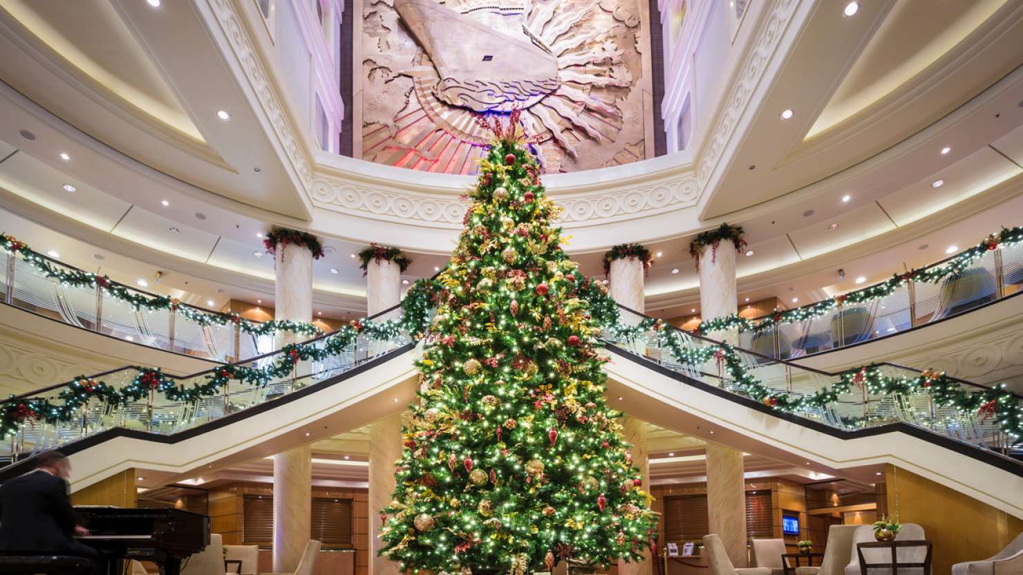 Christmas tree in the Grand Lobby on board Queen Mary 2